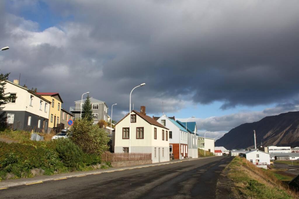 House With A Warm Soul In North Iceland Siglufjordur Exterior photo